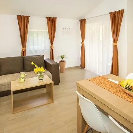 Mediterraneo Ii باشْكا