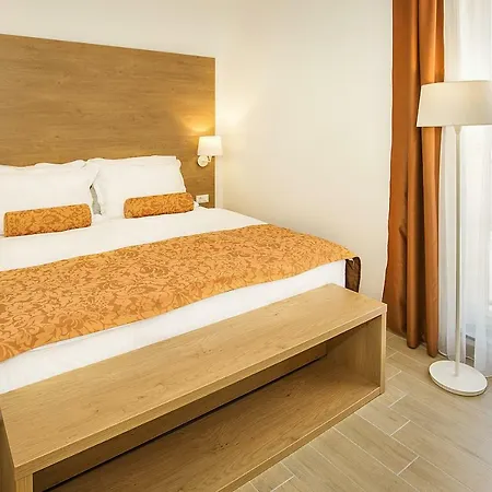 Mediterraneo Ii * باشْكا