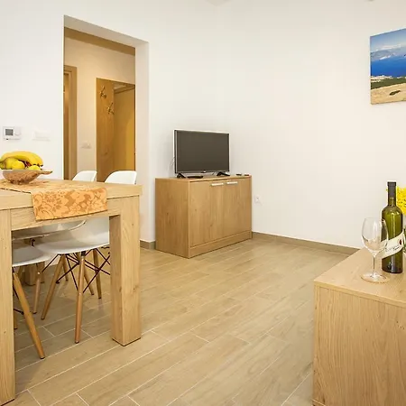 Mediterraneo Ii Baška