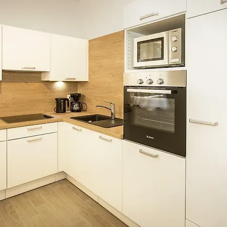 Mediterraneo Ii * באסקה